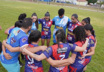 Na tarde deste sábado, 08/03, Dia Internacional das Mulheres, aconteceu a abertura do Estadual Feminino de Futebol 7