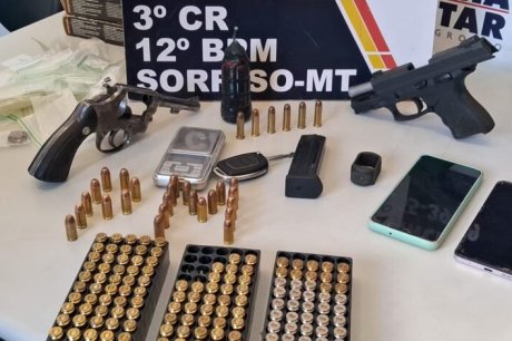 Integrante de facção é preso pela PM com armas, munições e bomba caseira em MT