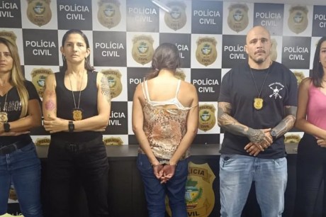 Mãe é suspeita de matar bebê de 5 meses por asfixia durante amamentação, em Luziânia GO