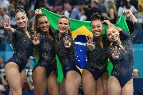 Ginástica artística feminina brasileira faz história; sobe ao pódio nas olimpíadas de Paris com medalha de Bronze