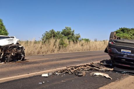 4 pessoas morrem após colisão de Amarok e Hyundai Creta em Ribeirão Cascalheira; Veja vídeo