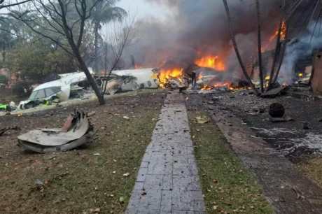 Não há sobreviventes em queda de avião em Vinhedo (SP)