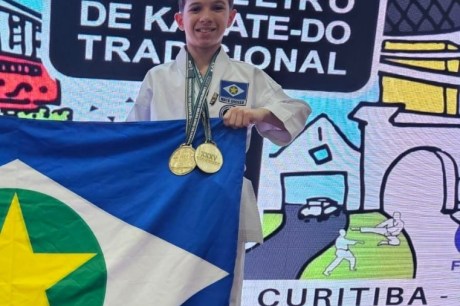 Bolsista do Governo de MT, atleta de 11 anos conquista medalhas de ouro no Campeonato Brasileiro de Karatê