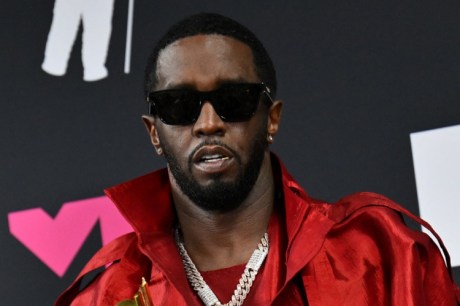 Juiz nega fiança e julgamento de Diddy é marcado para 2025