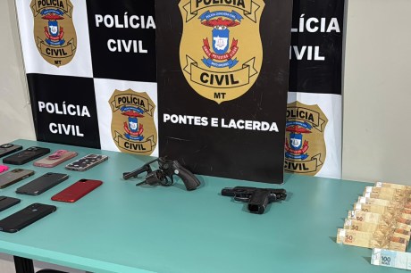 Polícia Civil prende 10 pessoas em flagrante por porte ilegal e associação criminosa