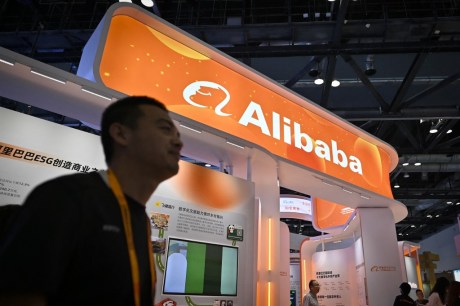 Alibaba Surpreende: IA que Desafia Gigantes!