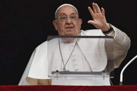 Papa Francisco Hospitalizado: Vaticano Alerta!